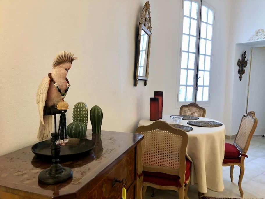 Ulysse, Appartement Spacieux Au Centre Historique D'Uzes En Rez-De-Chaussee Avec Exterieur, Proche Parking Des Marroniers Extérieur photo